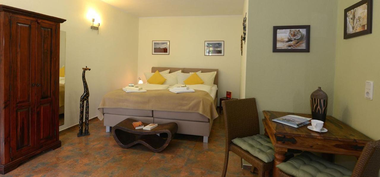 Hotel-Pension Mandy - Adults Only Senftenberg Bagian luar foto