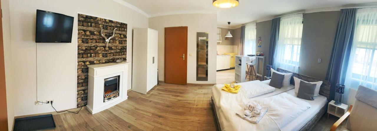 Hotel-Pension Mandy - Adults Only Senftenberg Bagian luar foto